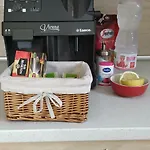 Airport Apartament *