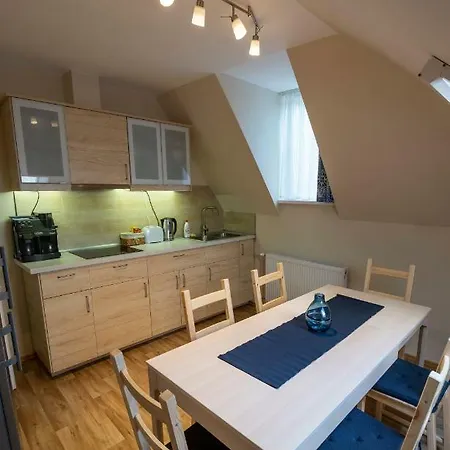 Airport Appartement *