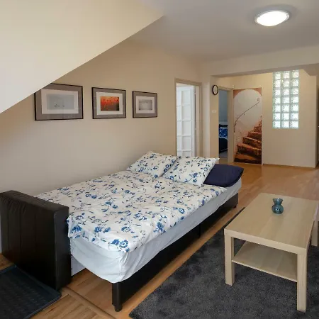 Airport Appartement *